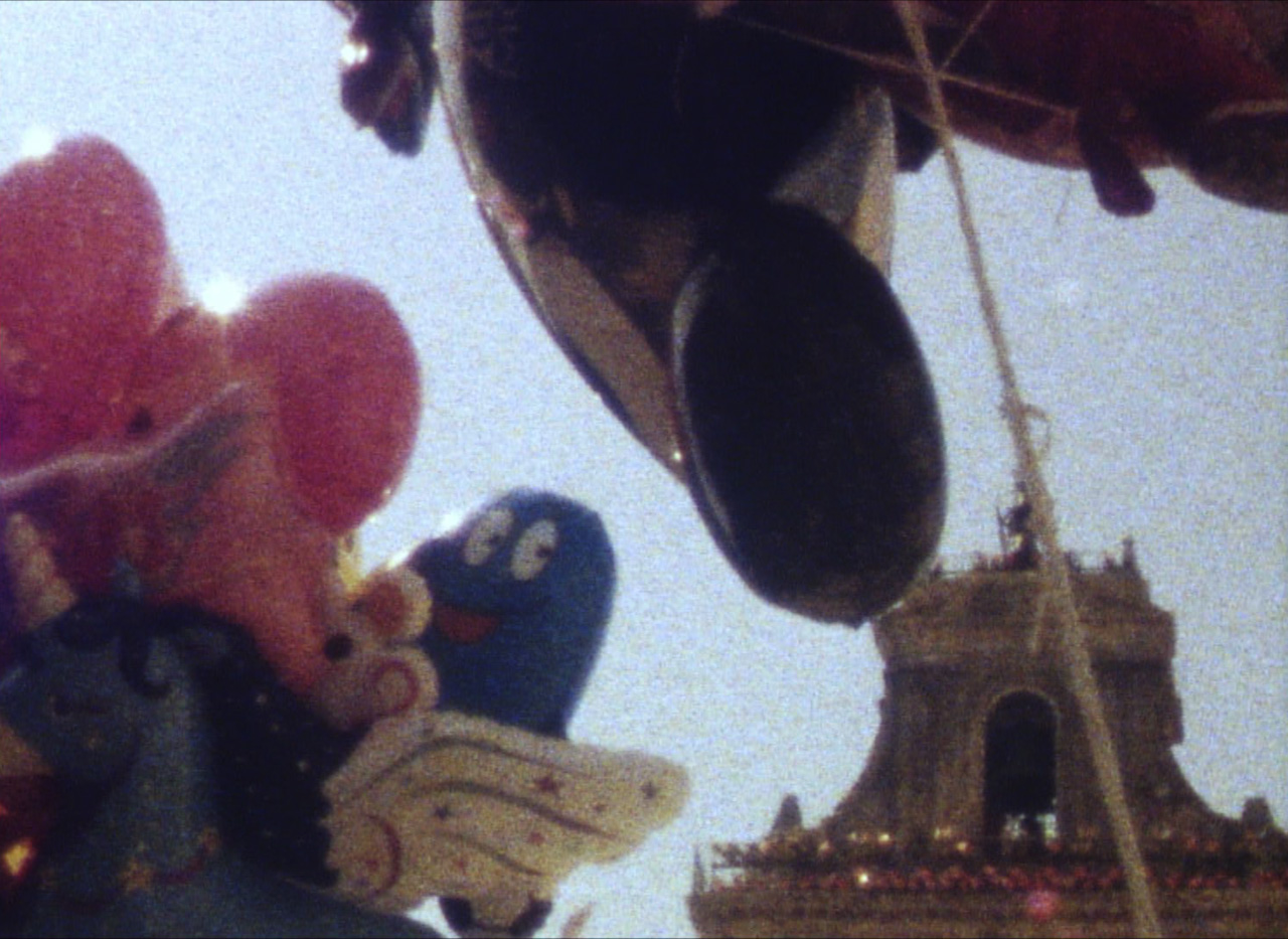 still Pauline Curnier Jardin 'Explosion Ma Baby'