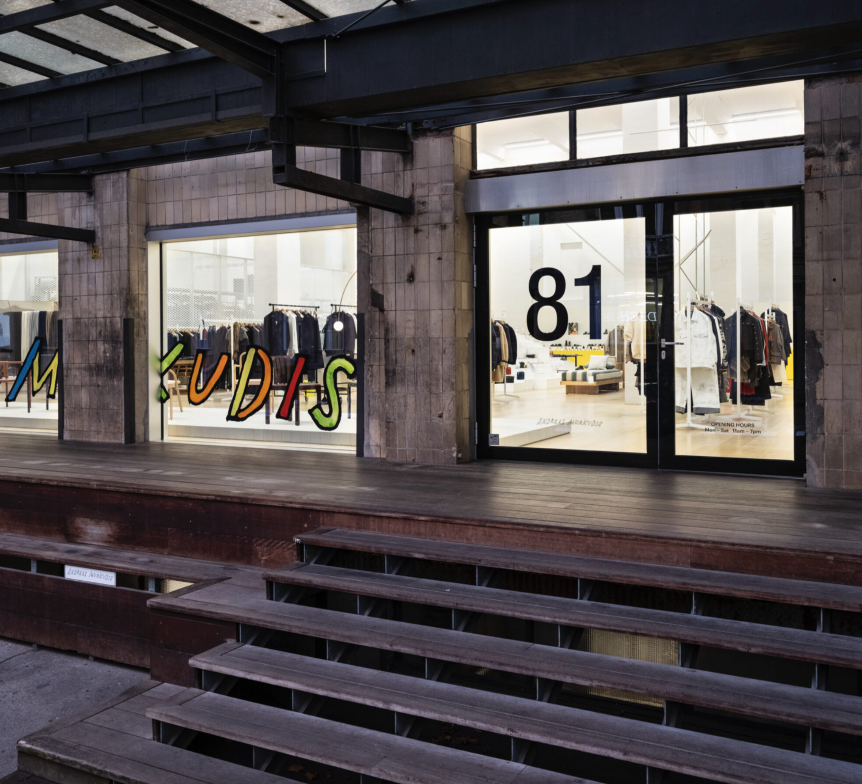 Located in the former print shop of the daily newspaper Tagesspiegel on Potsdamer Strasse, Andreas Murkudis’ eponymous store is now found on 1000 square meters in central West-Berlin.