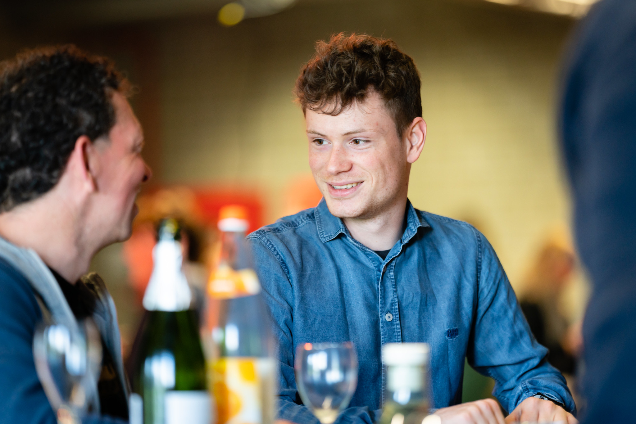 Stagiair Seppe op het slotevent van zijn stage