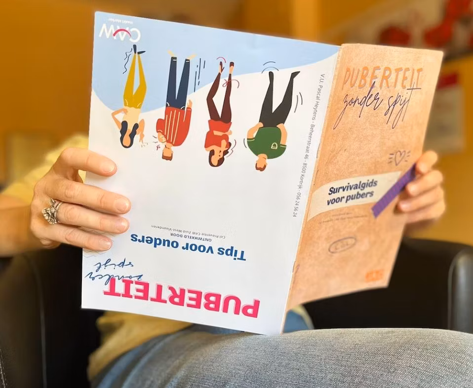 cover brochure Puberteit zonder spijt