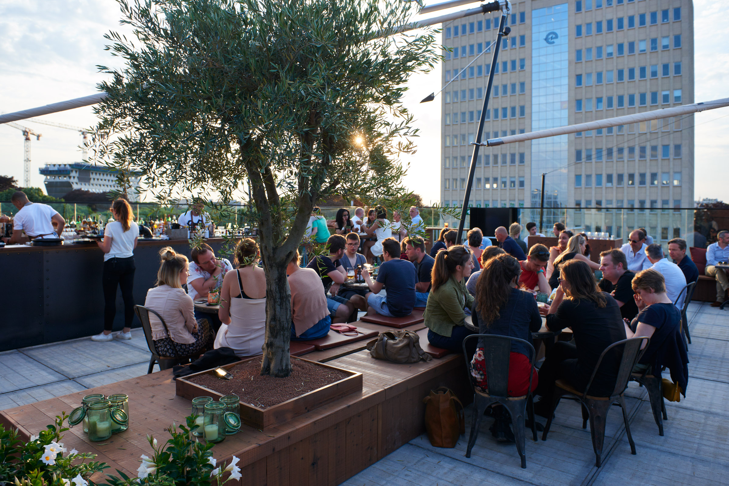 Black Smoke Bar | YUST