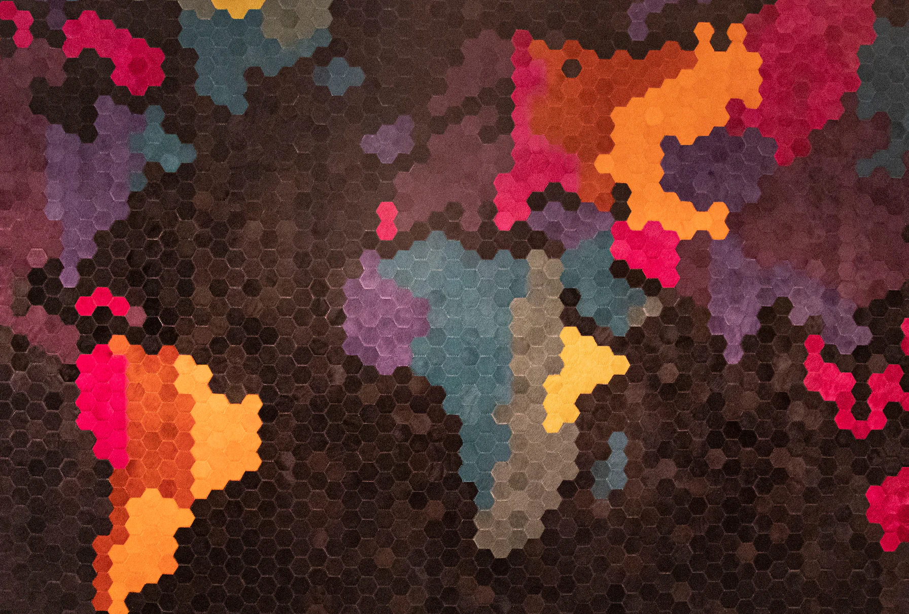 Limited Edition: High-end & custom-made rugs