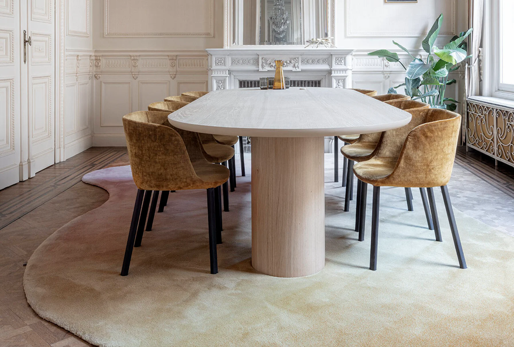 Limited Edition: High-end & custom-made rugs