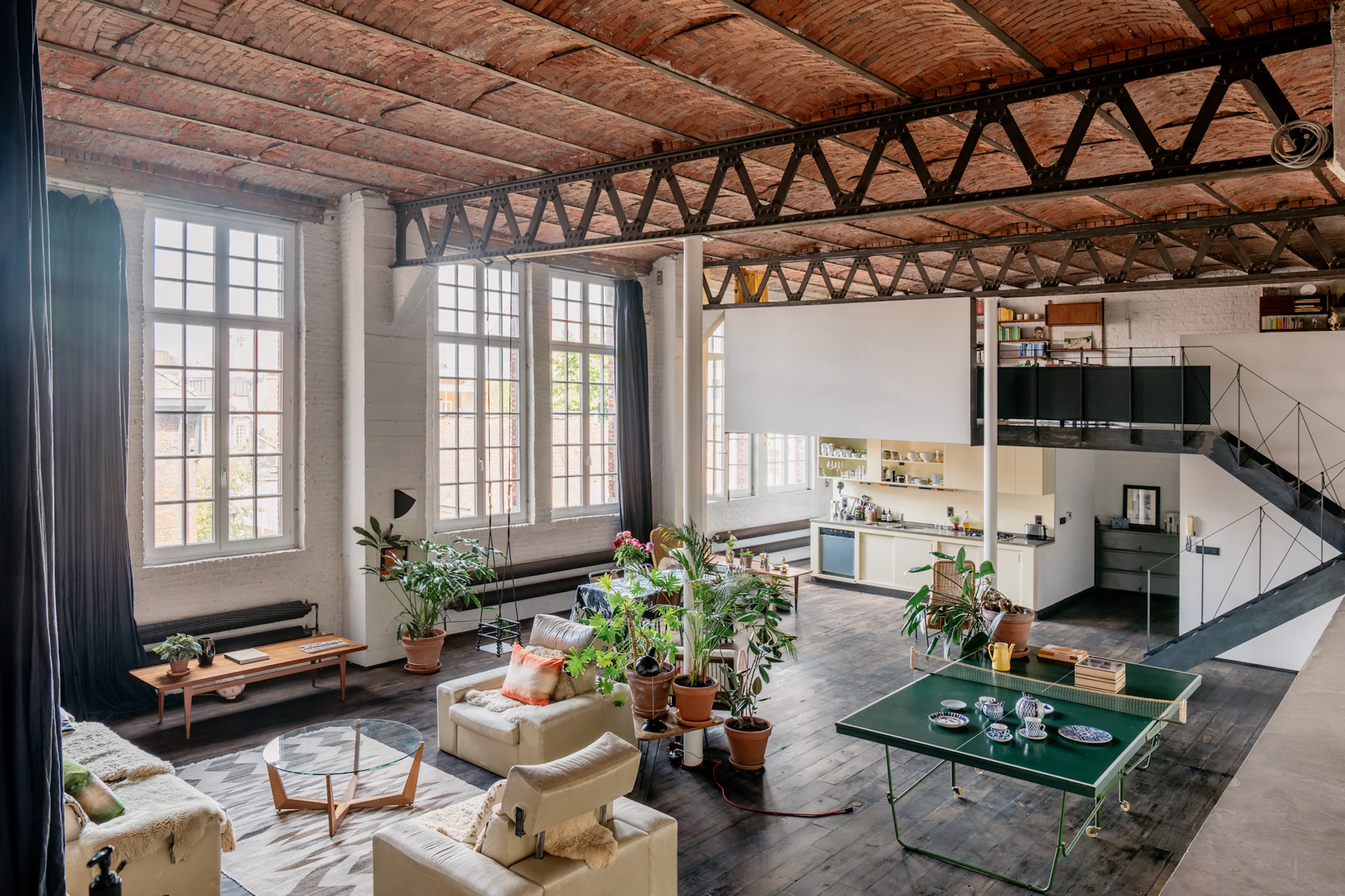 Eat. Sleep. Repeat: zuivere loft uit 1901 in de voormalige architectenwoning en ateliers van Theodoor Vermeulen