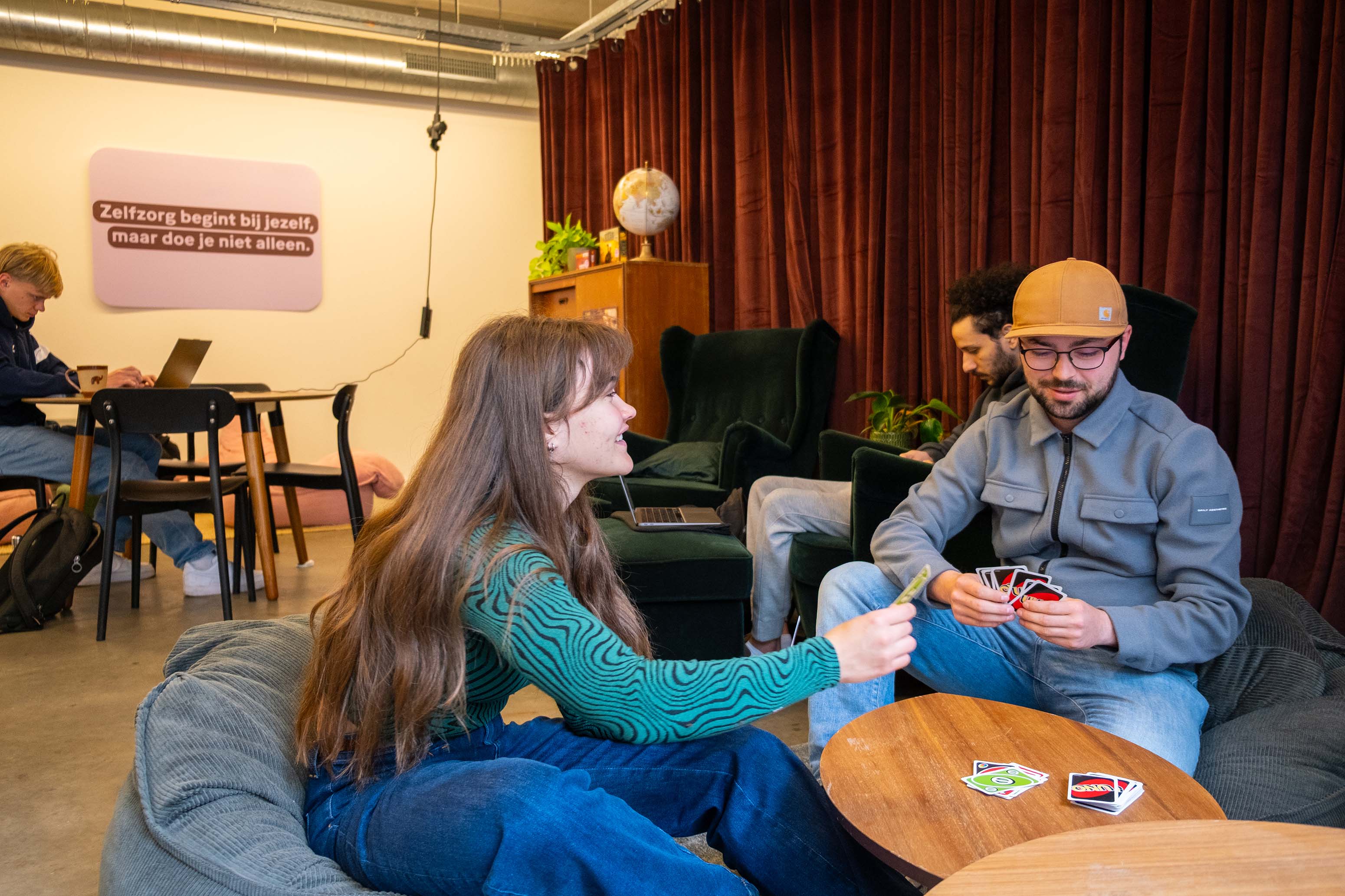 Gezelschapsspel tussen 2 studenten