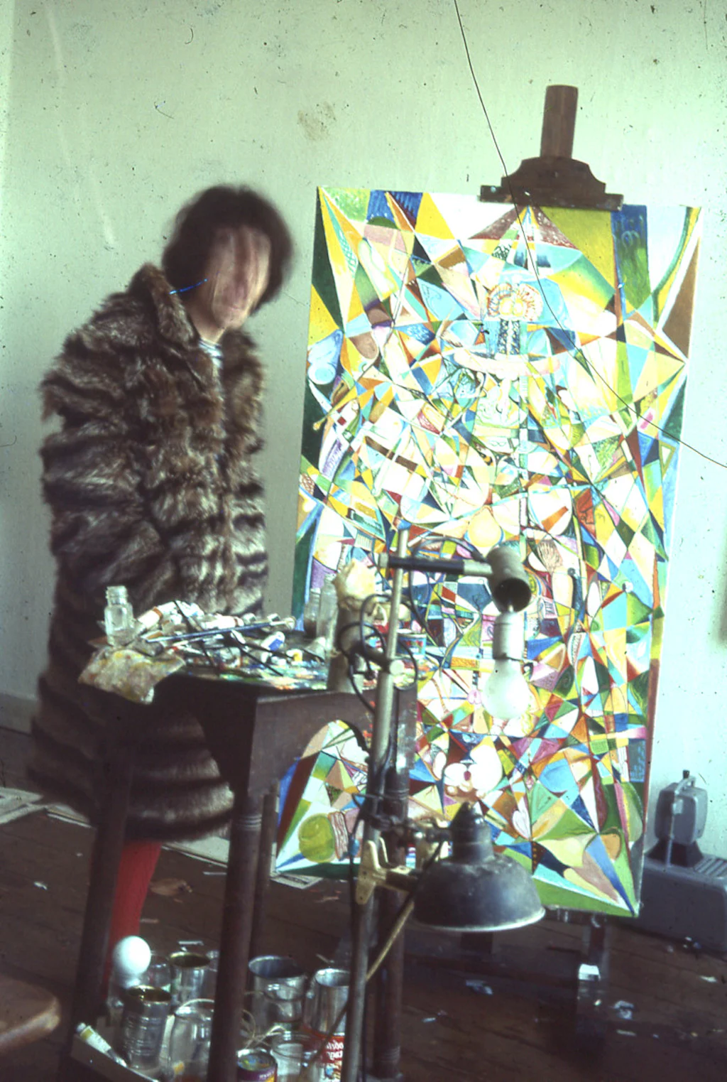 Frans Van Roosmaelen in zijn atelier in de Coppenolstraat in Antwerpen.